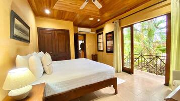 2 bedrooms, in-room safe, iron/ironing board, free WiFi