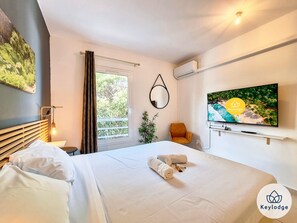 2 chambres, fer et planche à repasser, Wi-Fi gratuit, draps fournis