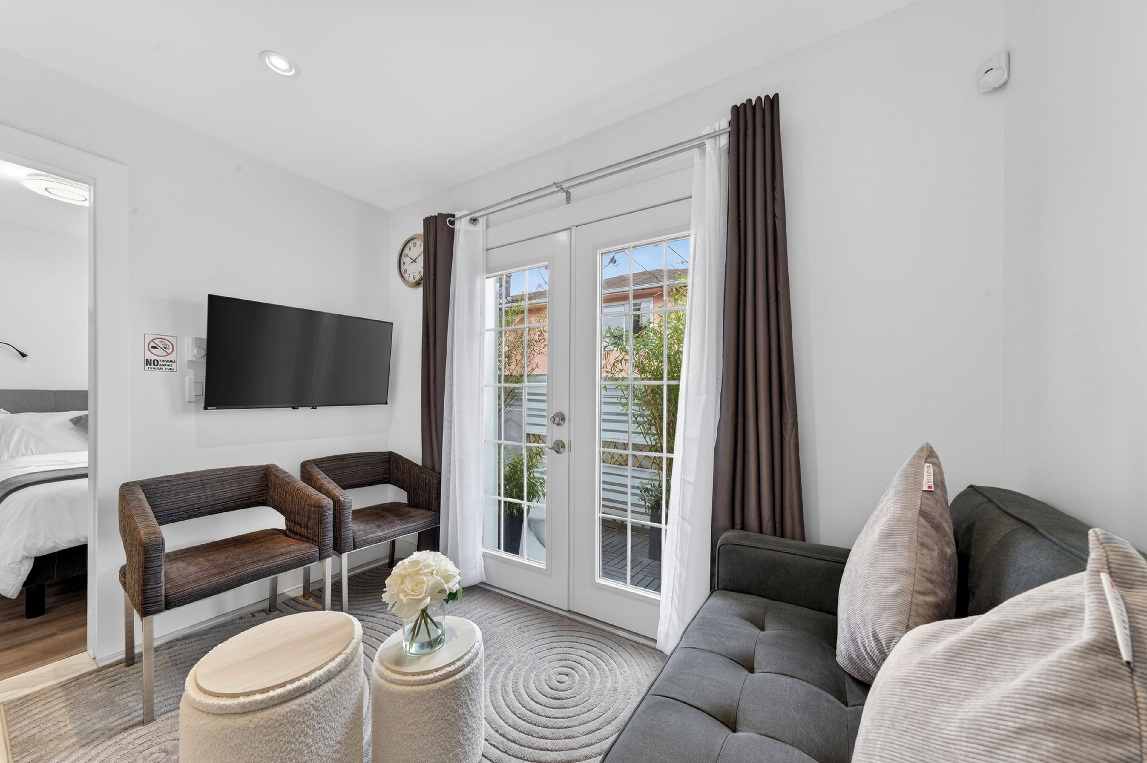 Smart TV, fireplace, printers