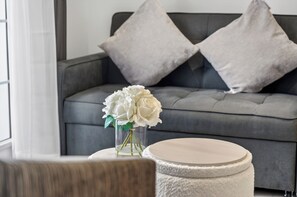 Smart TV, fireplace, printers
