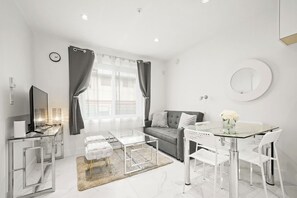 Smart TV, fireplace, printers