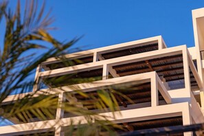 Exterior - Modern Beachfront Residence with Resort Amenities (Cerritos El pescadero)