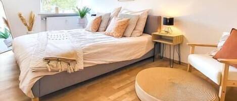 2 bedrooms, iron/ironing board, travel crib, WiFi
