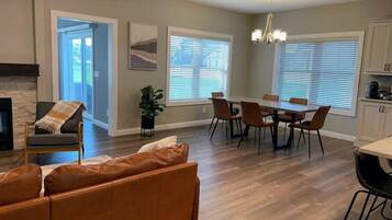 TV connectée, cheminée