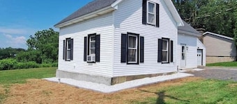 Riverview Bliss in Beautiful Home