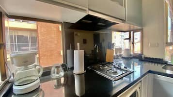 Apartment | Private kitchen | Fridge, microwave, stovetop, electric kettle