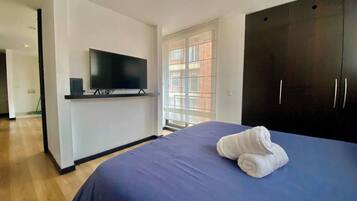 1 bedroom, free WiFi, bed sheets