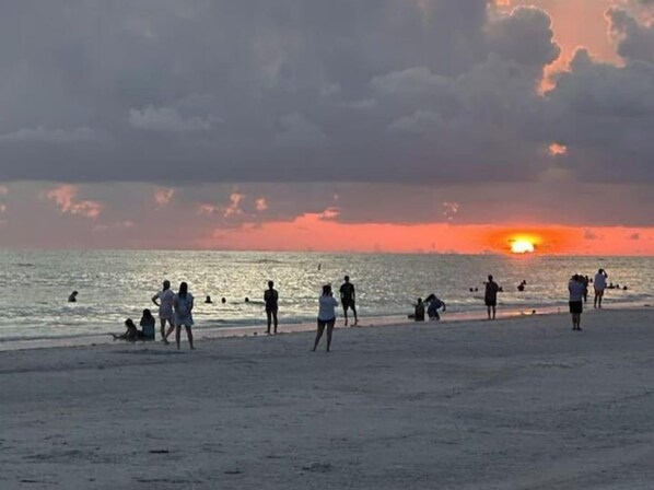 Guests can enjoy the serene beach atmosphere and stunning ocean views.