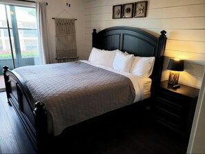 2 slaapkamers, een kluis op de kamer, wifi, beddengoed