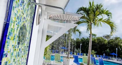 Amazing Ocean view at Ocean Pointe w/Heated Pool