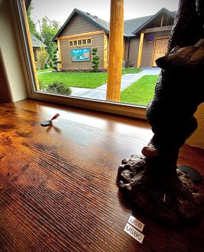 Interior - Bear Mountain -Suite 4 (Grants Pass)