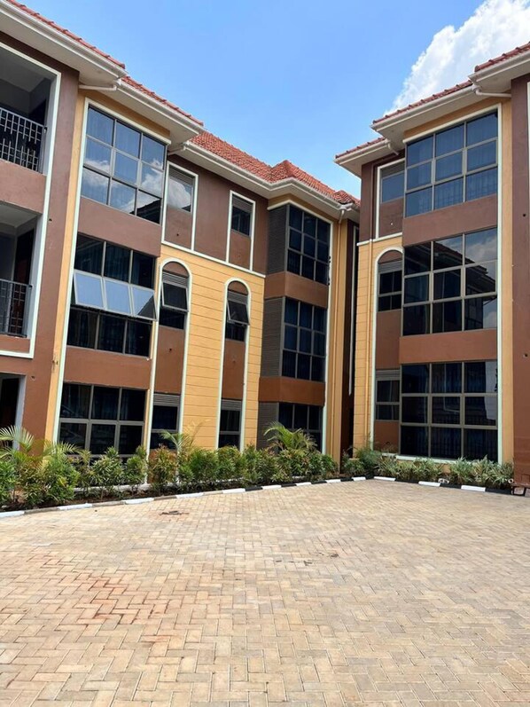 Apartment | Exterior - Cozy & Tranquil 1 Bedroom Dainty Haven in Kampala (Kampala)