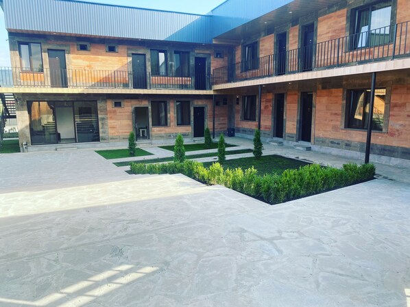 Fachada de la propiedad
