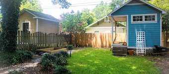 Elmwood’s Blue Bungalow