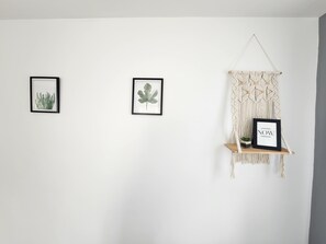 Interior - Cozy & Clean in the heart of Manheim Borough Lancaster County. (Manheim)