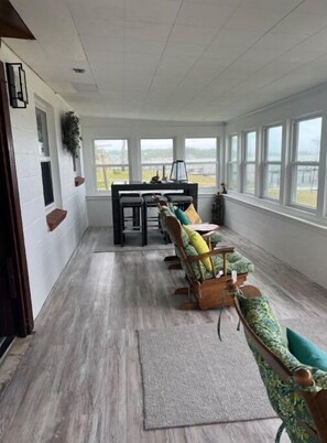 Interior - HELLO SUNSHINE...THE CURRITUCK SOUND AWAITS YOU (Point Harbor)