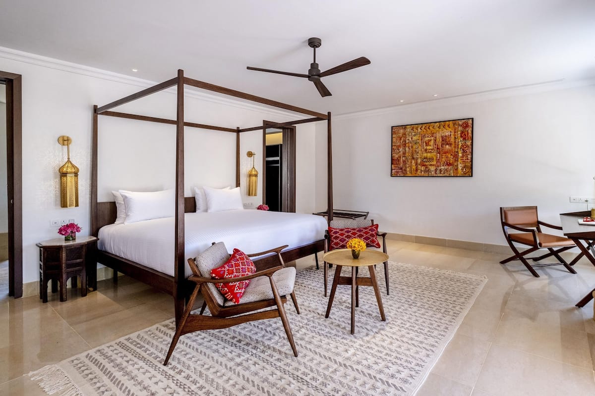 1 bedroom, premium bedding, Select Comfort beds, free minibar items