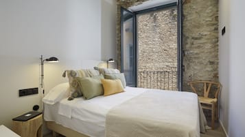 2 dormitoris, planxa i posts de planxar, wifi gratuïta i roba de llit