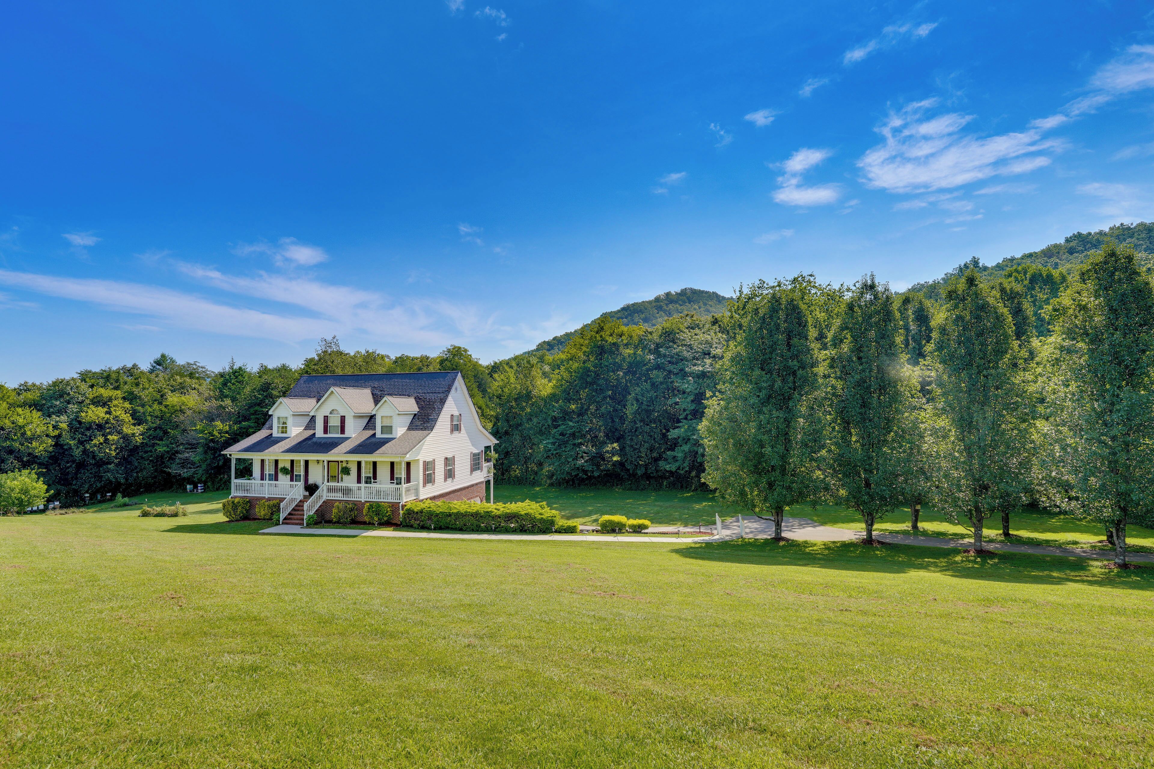 Serene Sevierville Getaway - 6 Mi to Dollywood!