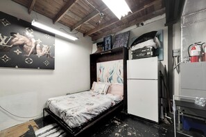 1 chambre, fer et planche à repasser, Wi-Fi, draps fournis