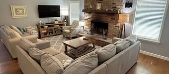 Peaceful Beaufort Single Story Ranch w/ pond view - 3BR/2BA/8 beds. Sleeps Many!