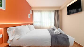 1 slaapkamer, een strijkplank/strijkijzer, gratis wifi, beddengoed