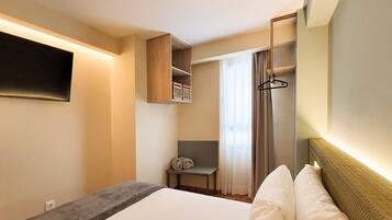 1 slaapkamer, een strijkplank/strijkijzer, gratis wifi, beddengoed