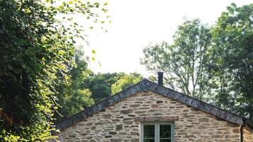 Luxury Cottage, Ensuite (The Pigsty & Spa Garden) | Exterior