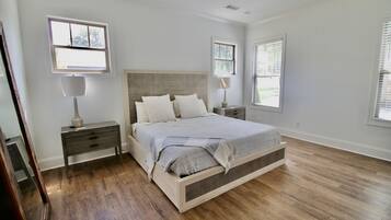 4 間睡房、熨斗/熨衫板、Wi-Fi、床單