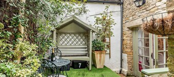 Nepenthe -  a cottage that sleeps 6 guests  in 3 bedrooms