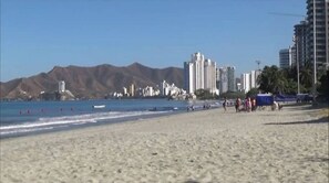 Beach - Apartamento moderno vista al mar
7 piso salguero (Gaira)