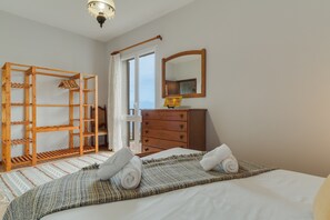 3 bedrooms, iron/ironing board, travel cot, free WiFi
