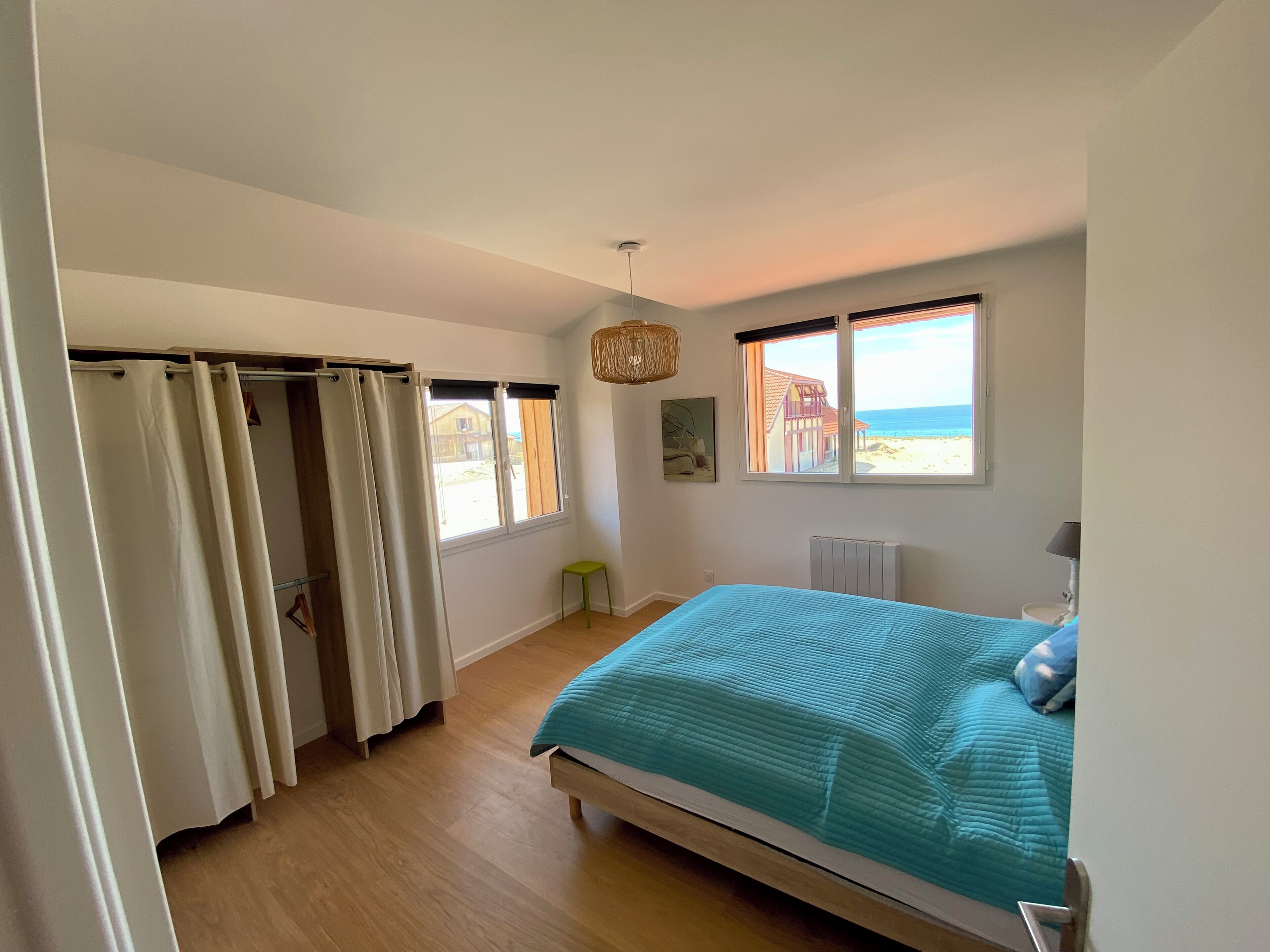 4 Schlafzimmer, Reisekinderbett, kostenloses WLAN, Bettwäsche