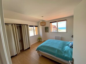 4 slaapkamers, reisbedje, gratis wifi, beddengoed