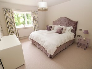 2 bedrooms, individually decorated, individually furnished, free WiFi - Llety'r Bugail (Aberdare)