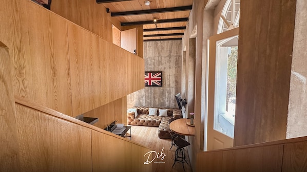 Design Loft, 1 King Bed | Living area