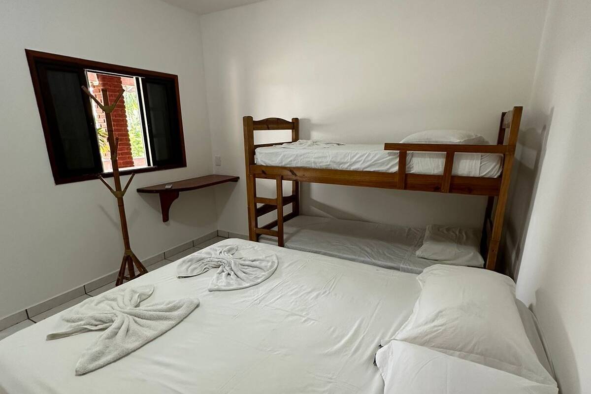 Family Quadruple Room | WiFi (free), individually furnished, bed sheets