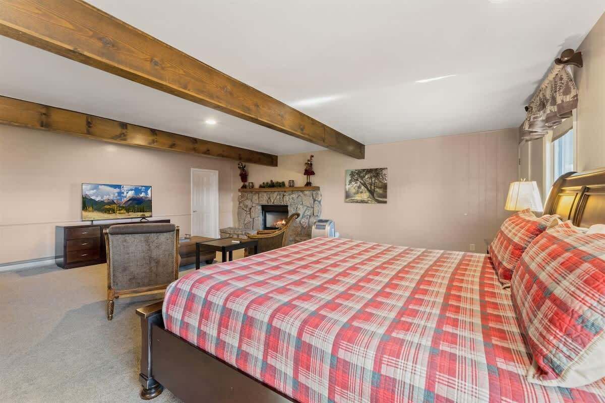 4 Schlafzimmer, Schreibtisch, Bügeleisen/Bügelbrett, Reisekinderbett