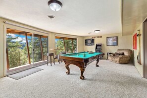 Spielezimmer