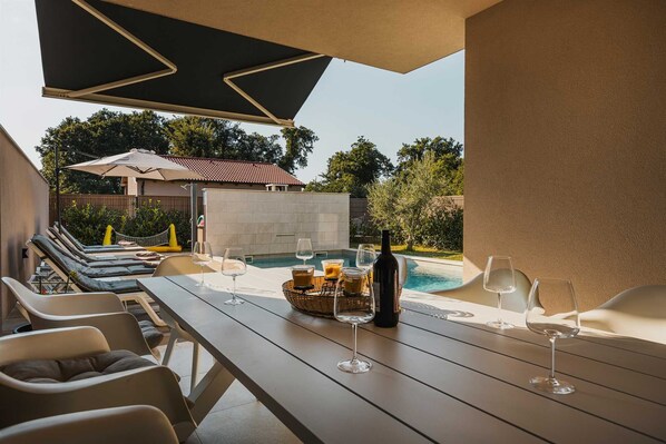 Outdoor pool, a heated pool