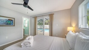 3 bedrooms, free WiFi, bed sheets - Endless Summer Escape Near SK (Sarasota)