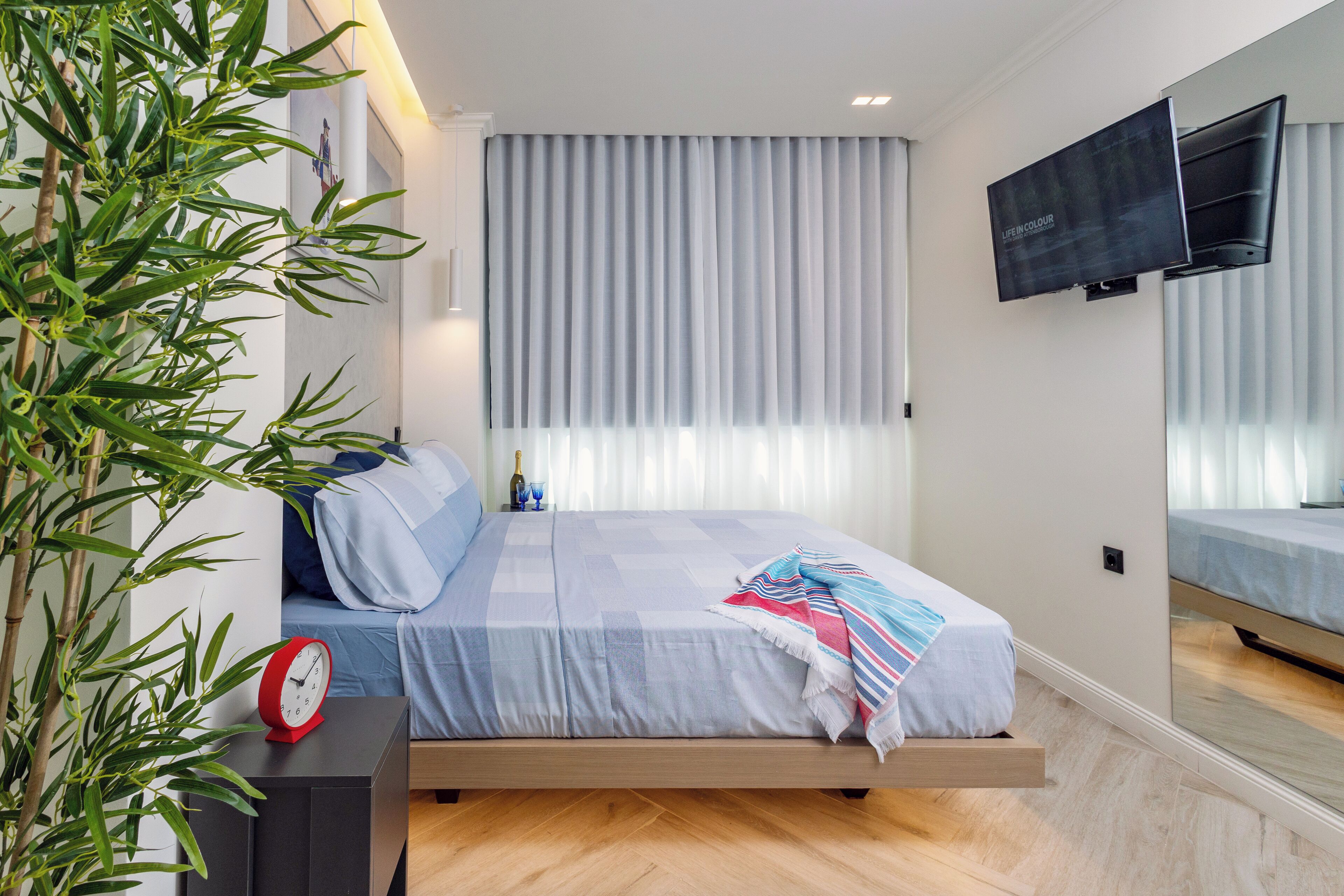 Bügeleisen/Bügelbrett, Reisekinderbett, WLAN, Bettwäsche