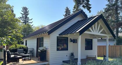 Sweet craftsman bungalow in the heart of Bend
