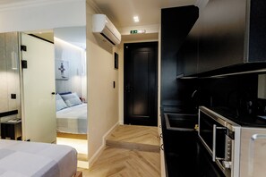 Bügeleisen/Bügelbrett, Reisekinderbett, WLAN, Bettwäsche