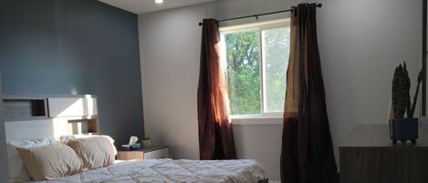 3 bedrooms, WiFi, bed sheets