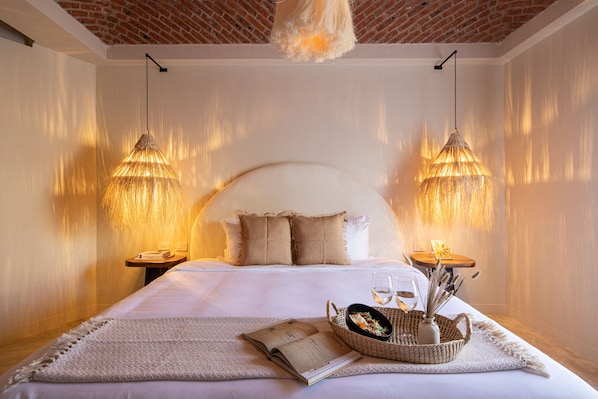 コンフォート スイート | 1 室のベッドルーム、高級寝具、低反発ベッド、客室ごとに異なる装飾