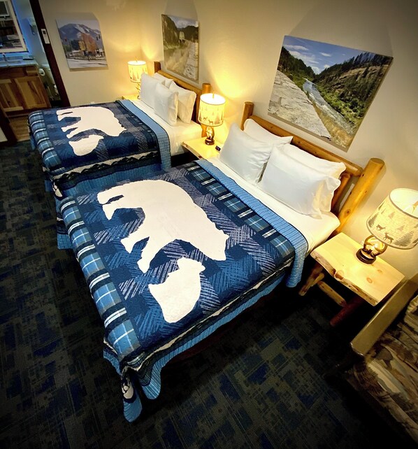 1 bedroom, iron/ironing board, free WiFi, bed sheets - Bear Mountain -Suite 8 (Grants Pass)