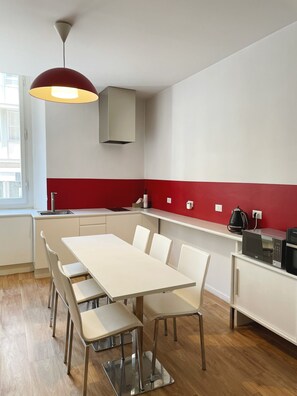 Restaurant - CASA IVH BNB (Florence)