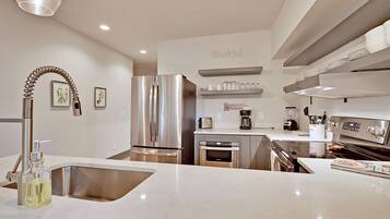 Apartment | Private kitchen