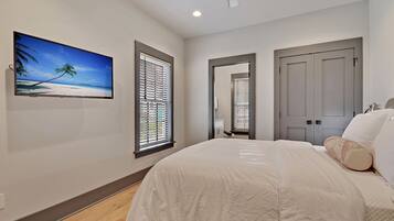 Apartment | 3 bedrooms, iron/ironing board, free WiFi